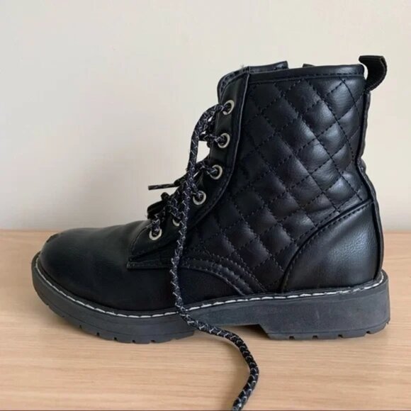 Steve MADDEN JBetty Black Moto Youth Combat Quilted Winter Boot - Picture 11 of 13